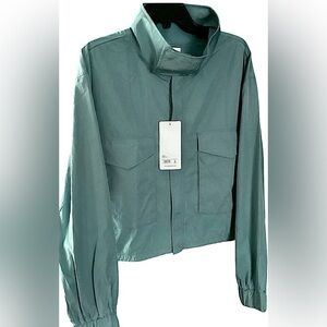 Yogaliscious Radiant Commuter Cropped Spring Jacket Smoke Blue Size L NWT